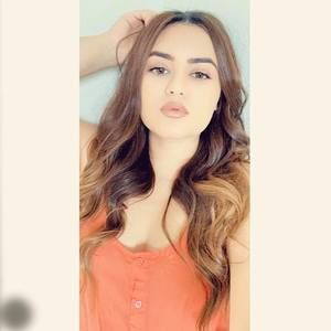 Meet your Posher, Lucy